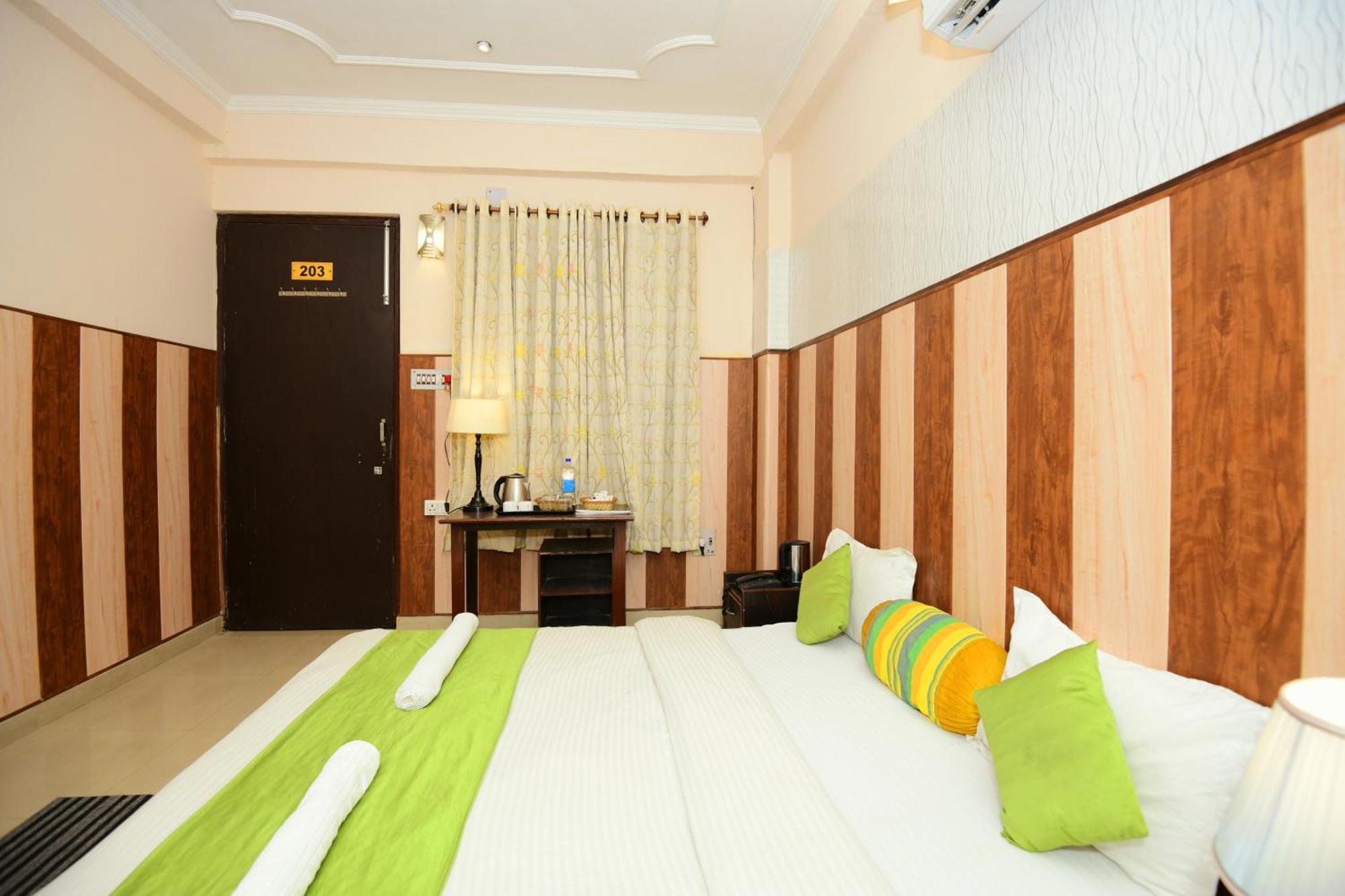 Ap Palace Hotel, Ayodhya المظهر الخارجي الصورة
