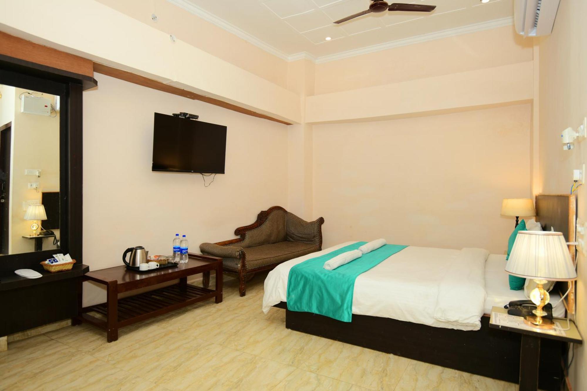 Ap Palace Hotel, Ayodhya المظهر الخارجي الصورة