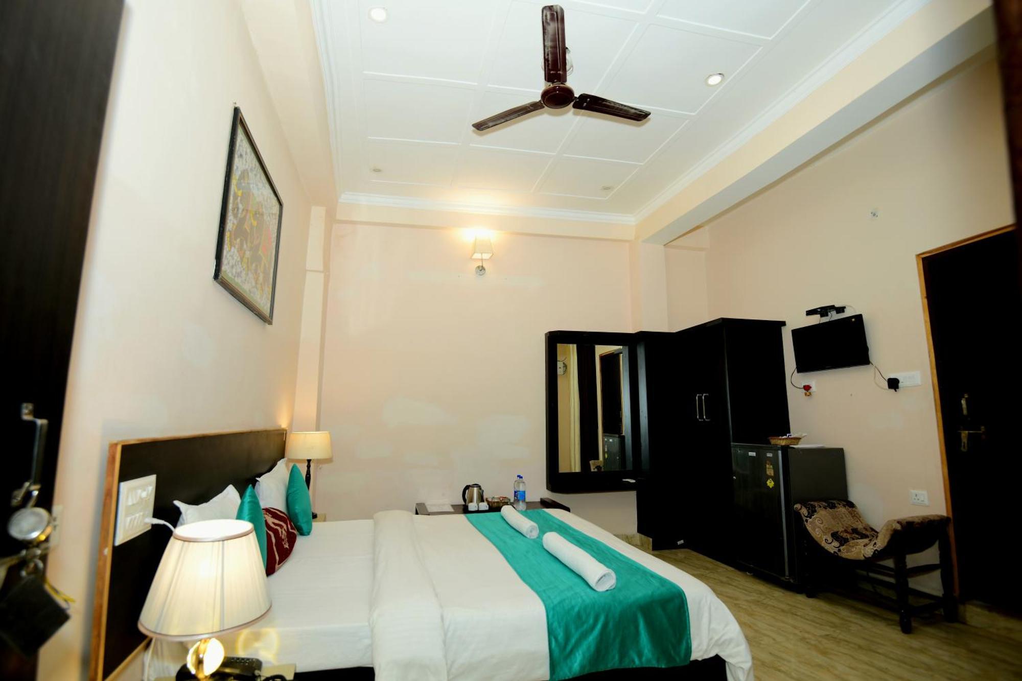 Ap Palace Hotel, Ayodhya المظهر الخارجي الصورة