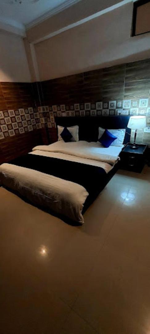 Ap Palace Hotel, Ayodhya المظهر الخارجي الصورة